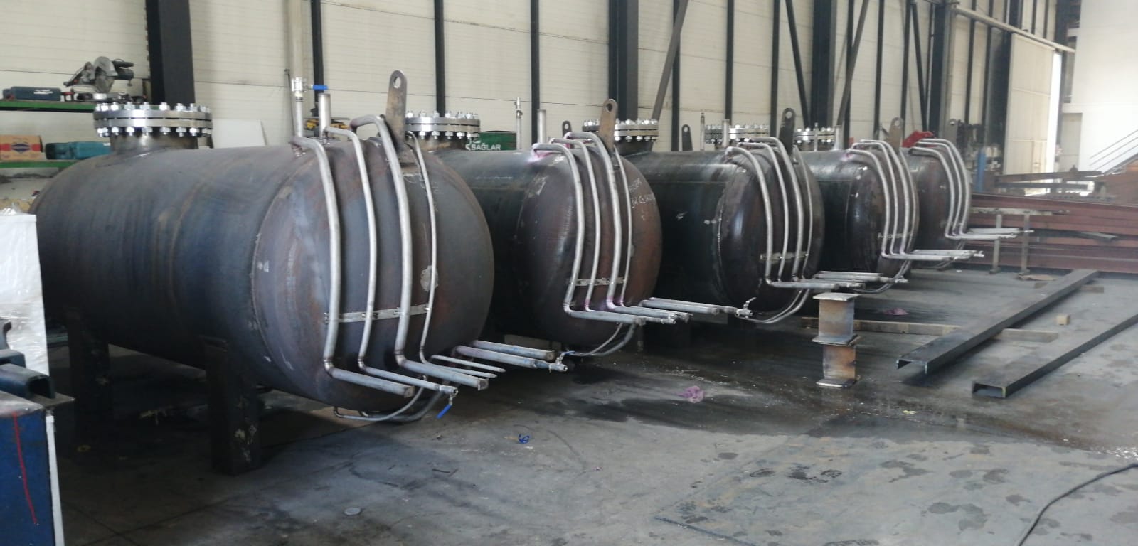 Üretim || CNS Tank - Kriyojenik Tank | Kriyojenik Depolama Tankları, Hava Tankları, Saha Tankı, Tank Konteyner, Lpg Depolama Basınçlı Tanklar, Lpg Taşıma Tankları, Buharlaştırıcı / Evaporatörler, Mühendislik, Teknik Servis & Yedek Parça